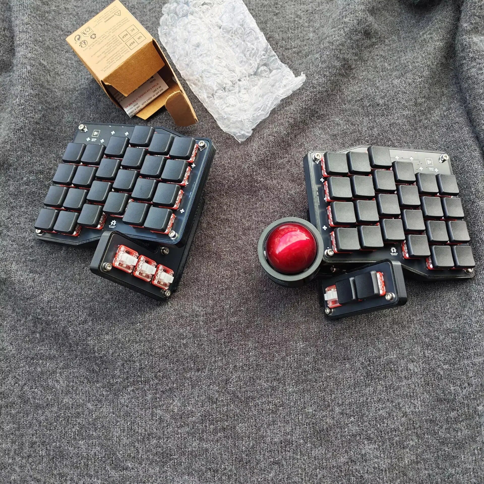 NEW Hot Sales Crosses Split Keyboard 4X6 Trackball Screen Wired/wireless Game Keyboard Hotswap QMK Kailh Choc Switch Teclado