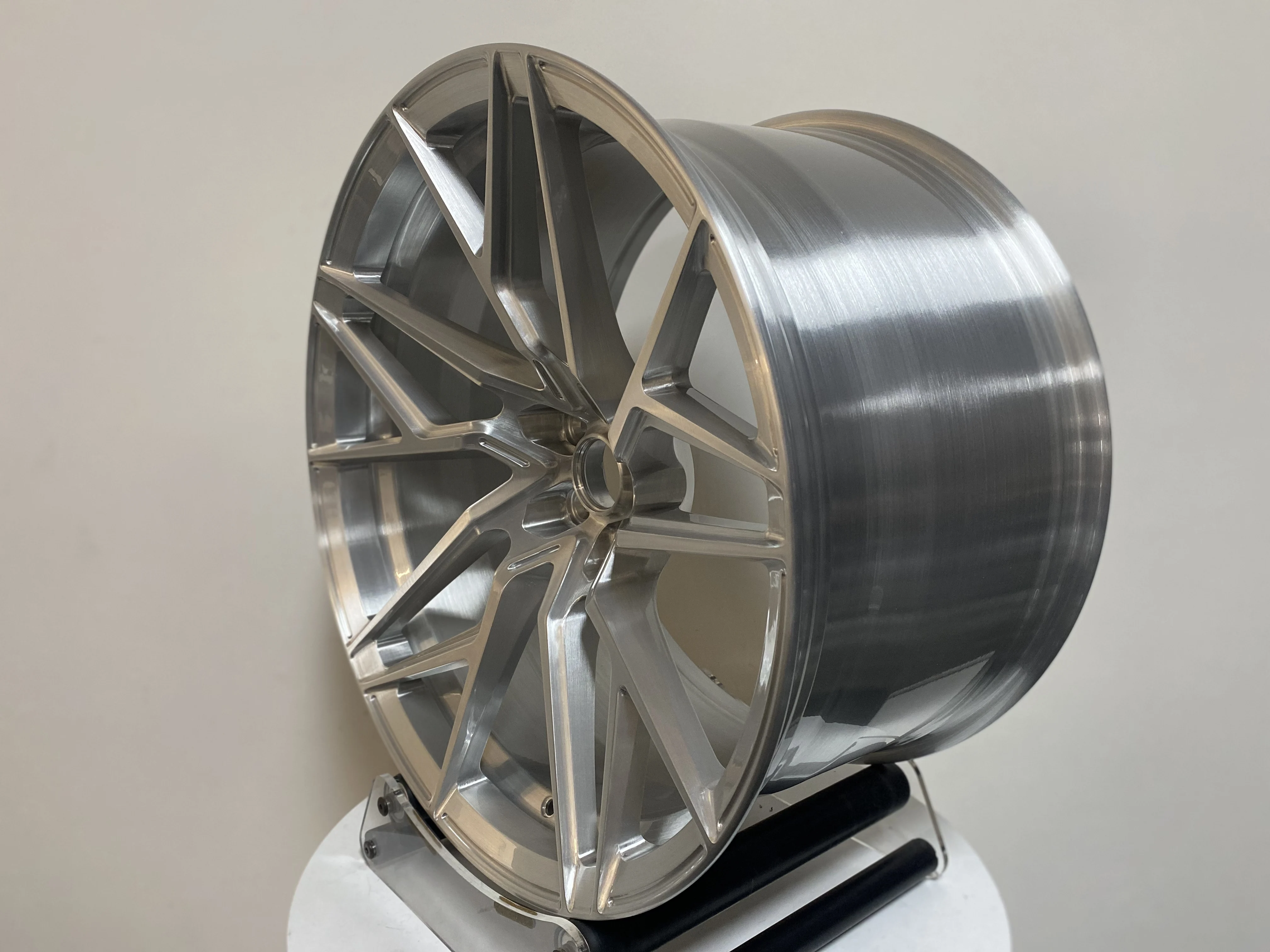 

Durable 1 Piece Forged Car Wheel Rims 18 20 24 Inch 6061 T6 Aluminum Alloy Wheels for Sedan SUV Racing Vehicle Upgrade Parts