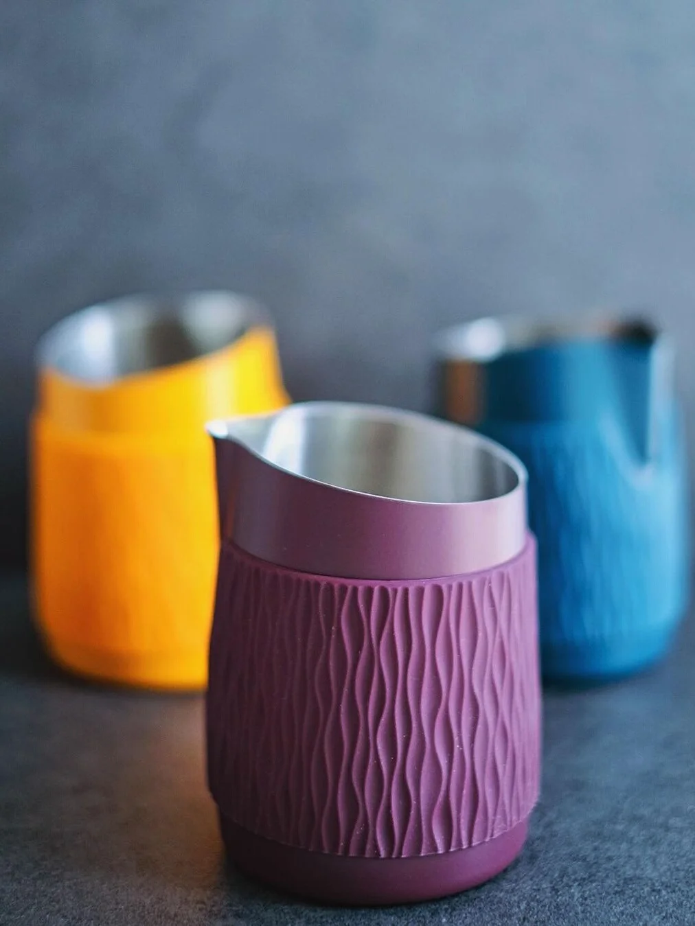 WPM Home Pulling Flower Tank 450ml Coffee Pulling Cup Milk Foam Cup Pointed Mouth round Mouth Handleless Stainless Steel