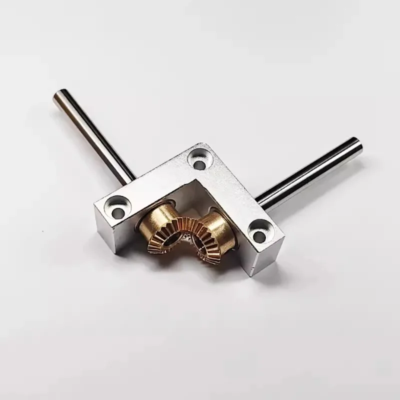 

Mini Right Angle Commutator Micro 90 Degree 1:1 Bevel Gearbox DIY Self-Assembly Model Drive Box Out Shaft Diameter 4MM/5MM