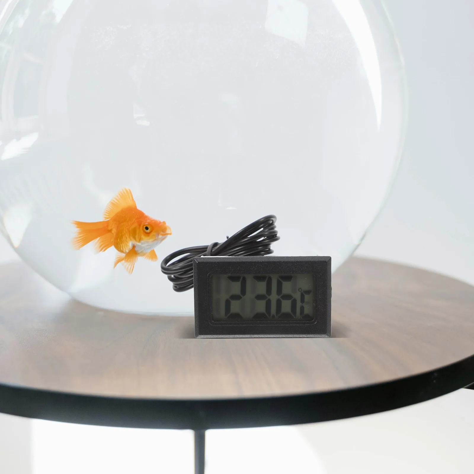 

Digital Thermometer Embedded Waterproof Probe Precision LCD Display Aquarium Refrigerator Water Temperature Monitor Indoor