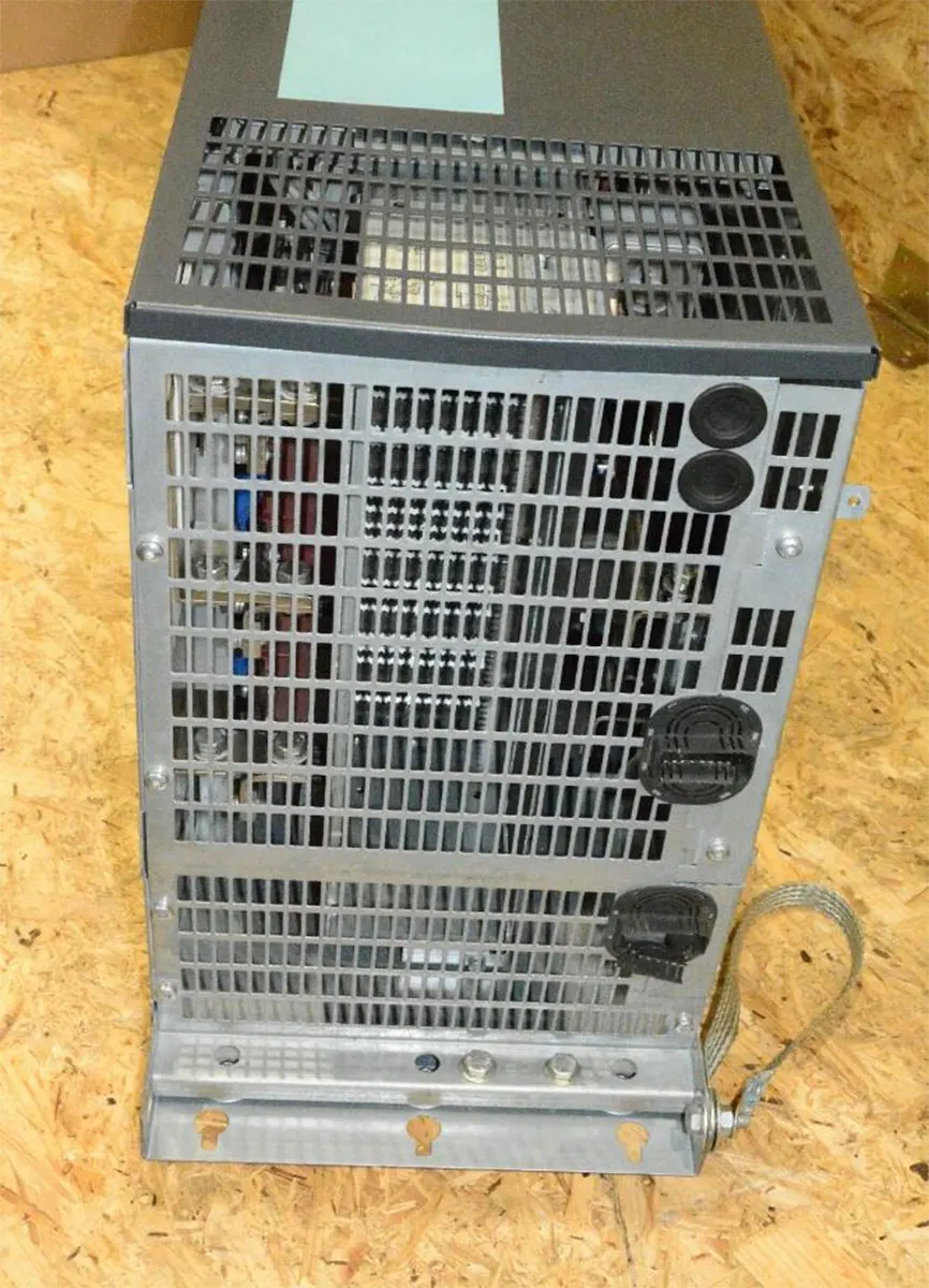 Merek Baru 6SL3320-1TG28-5AA0 Garansi Satu Tahun