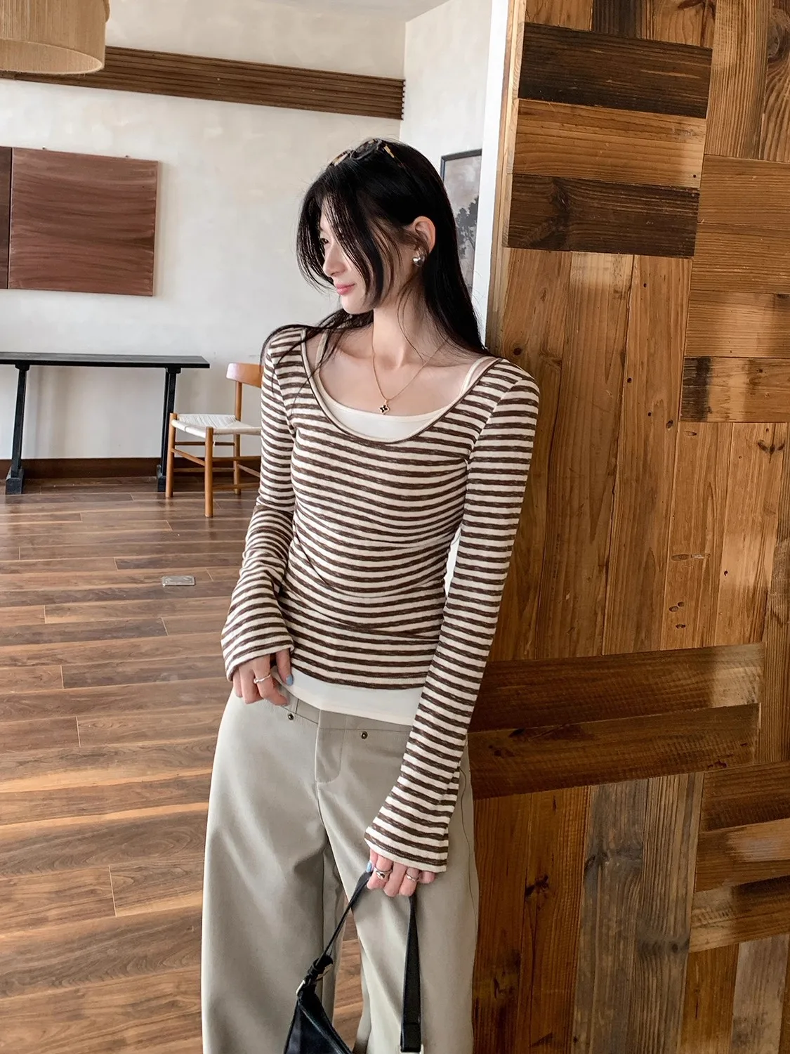 Korean Sle Fake Two-Piece Base irt T-irt Women's Autumn Winter New Inner Match High-End Stripe Design Top