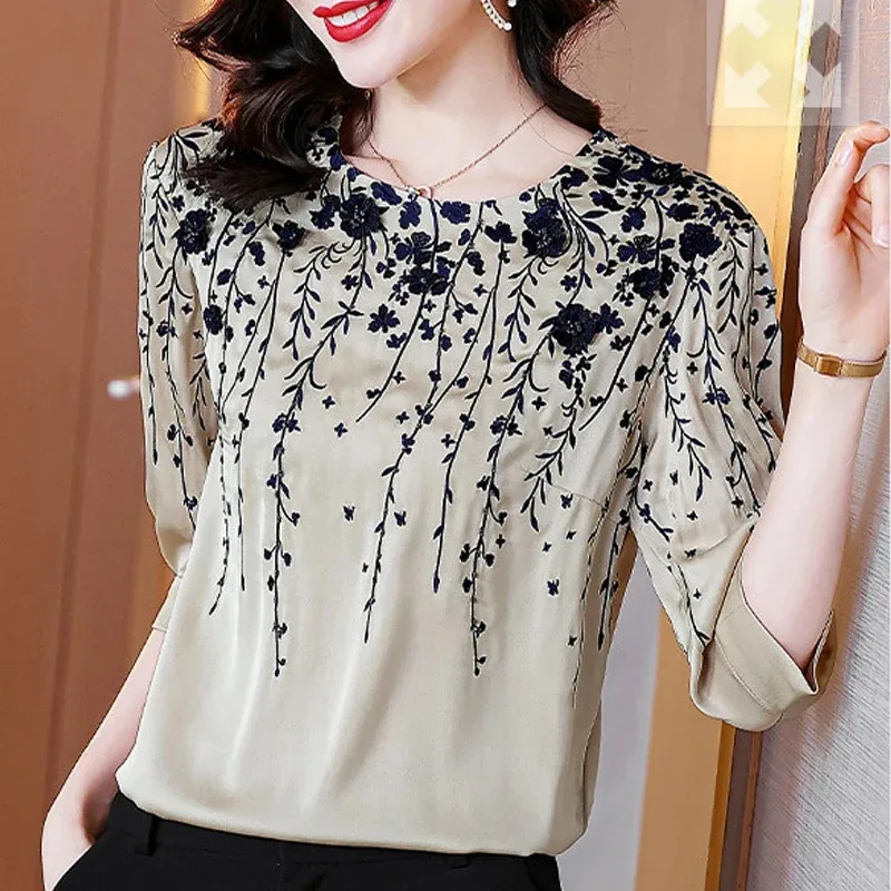 New Summer Silk Women Blouse Casual Loose Half Sleeve Floral Embroidery Satin Shirt Woman Elegant Office Lady Tops Blusas 19180