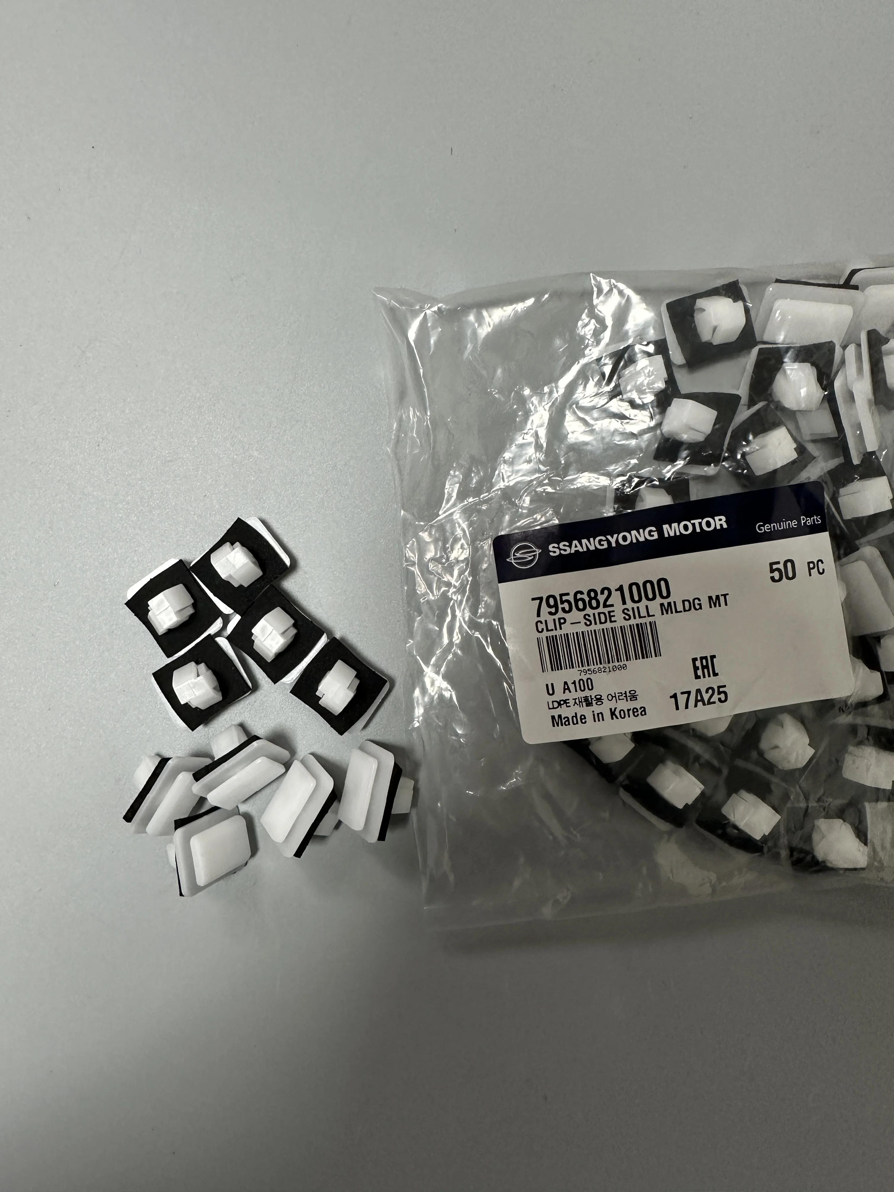 

Genuine Side Sill Molding Clip 7956821000 7957809000 For Ssangyong Actyon KyronKorando Actyon Sports Rodius/StavicII Tivoli/XLV