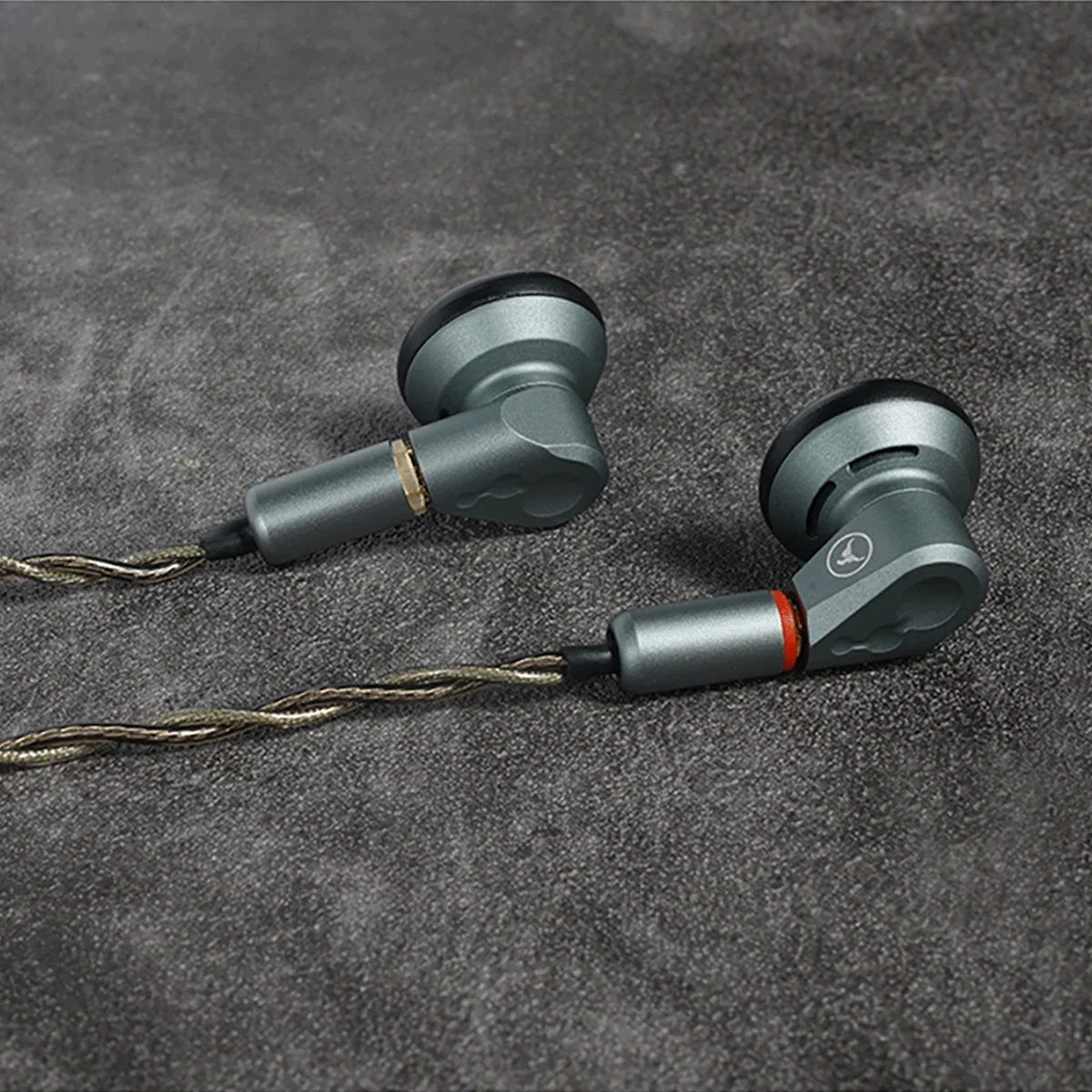 Yincrow Buffalo In-ear Earphone 15.3mm Topclass Dynamic Driver IEM 3.5mm+4.4mm Plug MMCX Connector Music DJ Bass Earbud