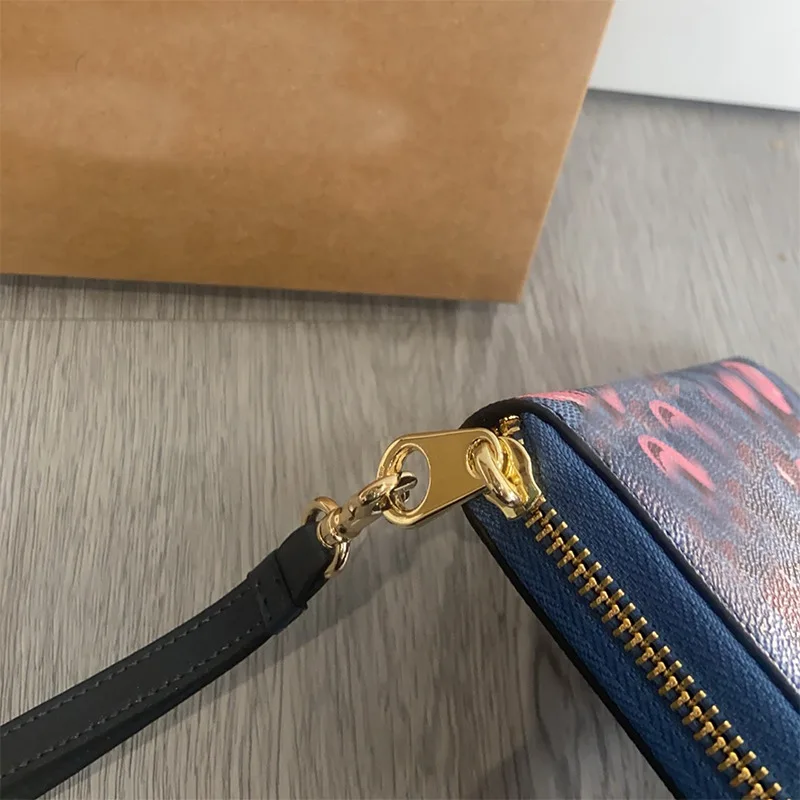 2025 جديد تيري الكرز طباعة محفظة طويلة الرجعية مخلب عملة بطاقة حقيبة يد محفظة جلدية نمط الفاكهة الاستخدام اليومي خفيفة الوزن