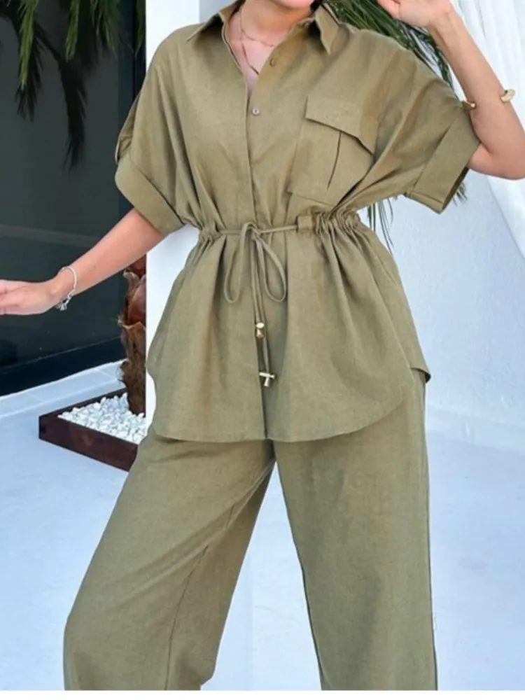 ฤดูร้อนใหม่สีทึบชุดลําลองแฟชั่นผู้หญิง Workwear สไตล์กระเป๋าสตางค์อารมณ์เดินทาง 2 ชิ้นชุด