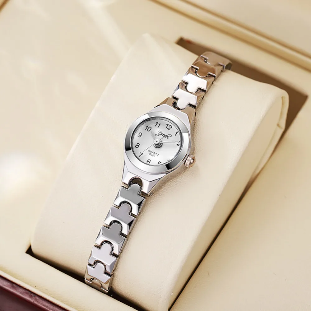 Stylish Steel Strap Bracelet Watch Minimalist Adjustable Quartz Watch Ladies Wristwatch Gift