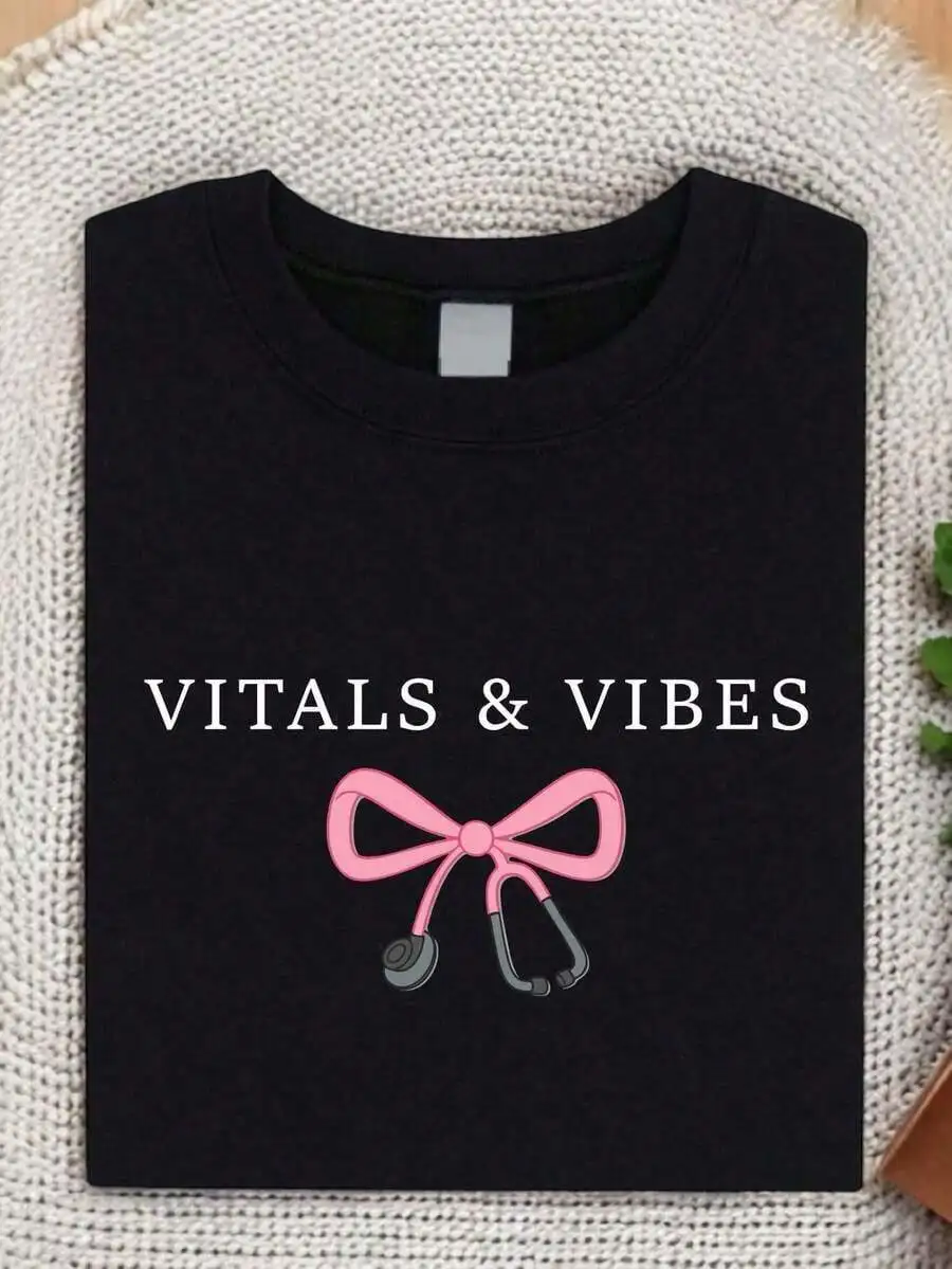 Unisex Nurse Casual T‑Shirt Coquette Vitals And Vibes Cute Stethoscope Graphic Print Crew Neck Short Sleeve Funny Nursing Nurse Appreciation Medical Student Everyday Wear Tee