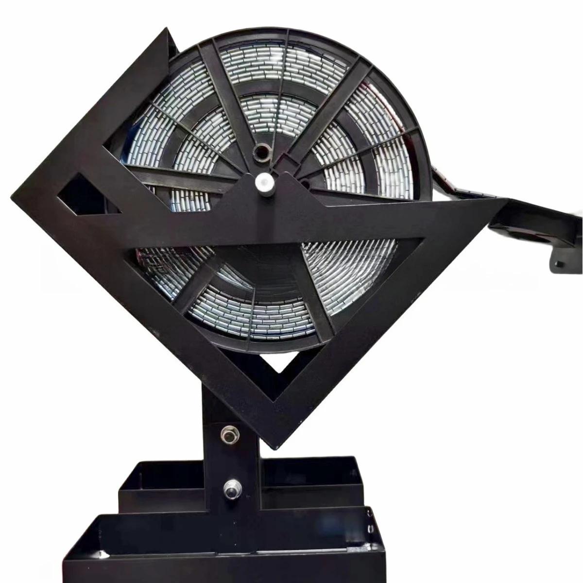 

Балансировочный блок для колес автомобиля, устанавливаемый на стойку/полку