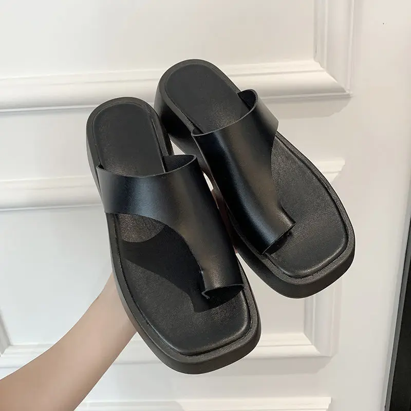 Sandals and slippers Women wear the 2023 summer Korean low-heeled daily casual slip-toe flip-flop thick bottom muffin slippers