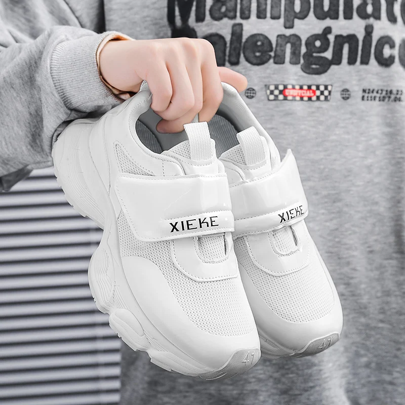 

High Quality Casual Sport Shoes New Style Sneakers Fashionable Mens Shoes Luxury Cool Thick Soled Shoes Black White Sneakers Men
