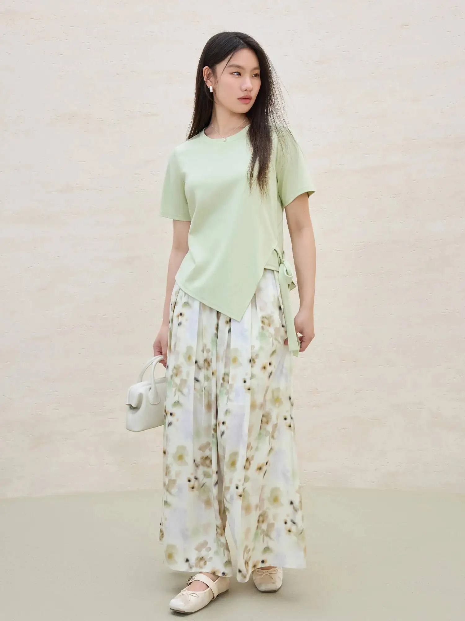 

DUSHU плюс размер в стиле минимализм, повседневная универсальная футболка с короткими рукавами для женщин, лето 2022, Новое поступление, двухцветный топ 25DS82136