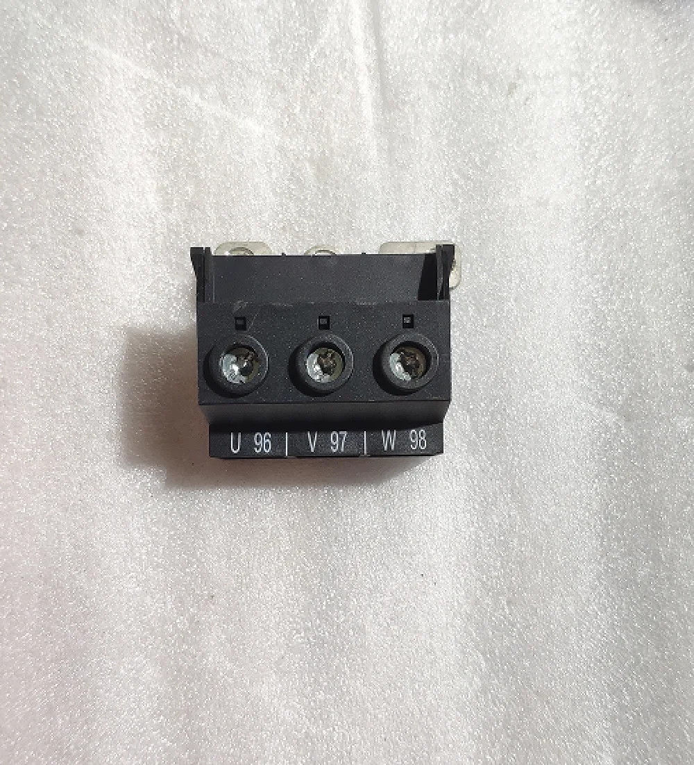 دانفوس محطة FC-300 سلسلة 18-22-30kw المدخلات والمخرجات الأسلاك البلاستيكية #1