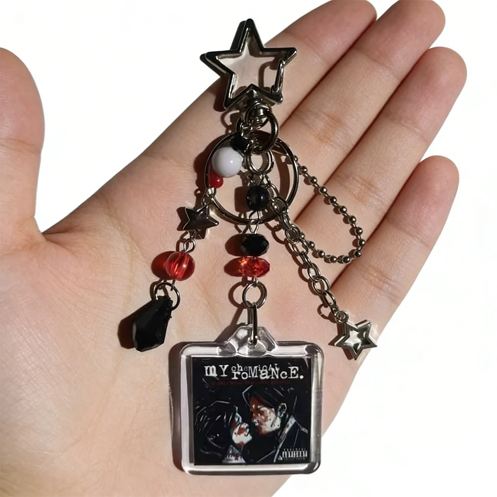 My Chemical Romance Three Cheers for Sweet Revenge Perlen-Schlüsselanhänger Rote & Schwarze Perlen Handgefertigter Schlüsselanhänger Ästhetisches Taschen-Accessoire