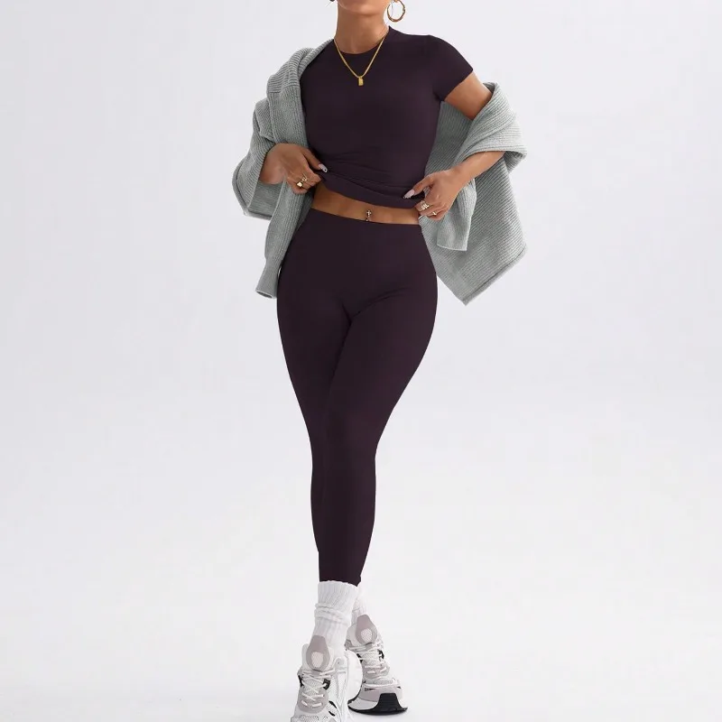 

Новинка 2025 года, сшитая высокоэластичная плотная одежда для йоги с короткими рукавами, подтяжка живота, верхняя одежда для пилатеса, комплект спортивных брюк