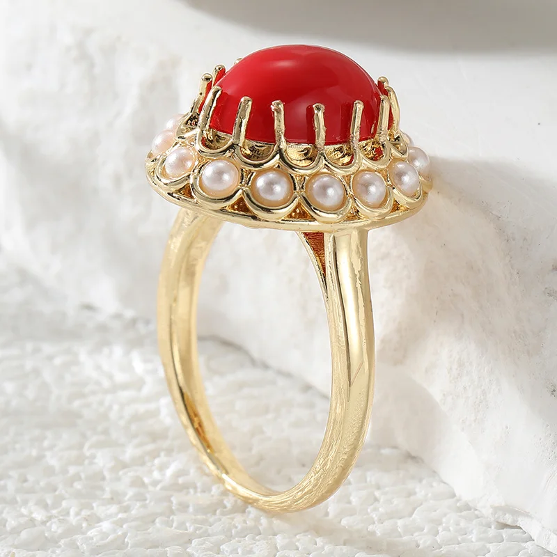 Vintage Embedded Red Synthetic Stone Women's Ring Exquisite Luxury Palace Style Ring Elegant Decoration Accessory