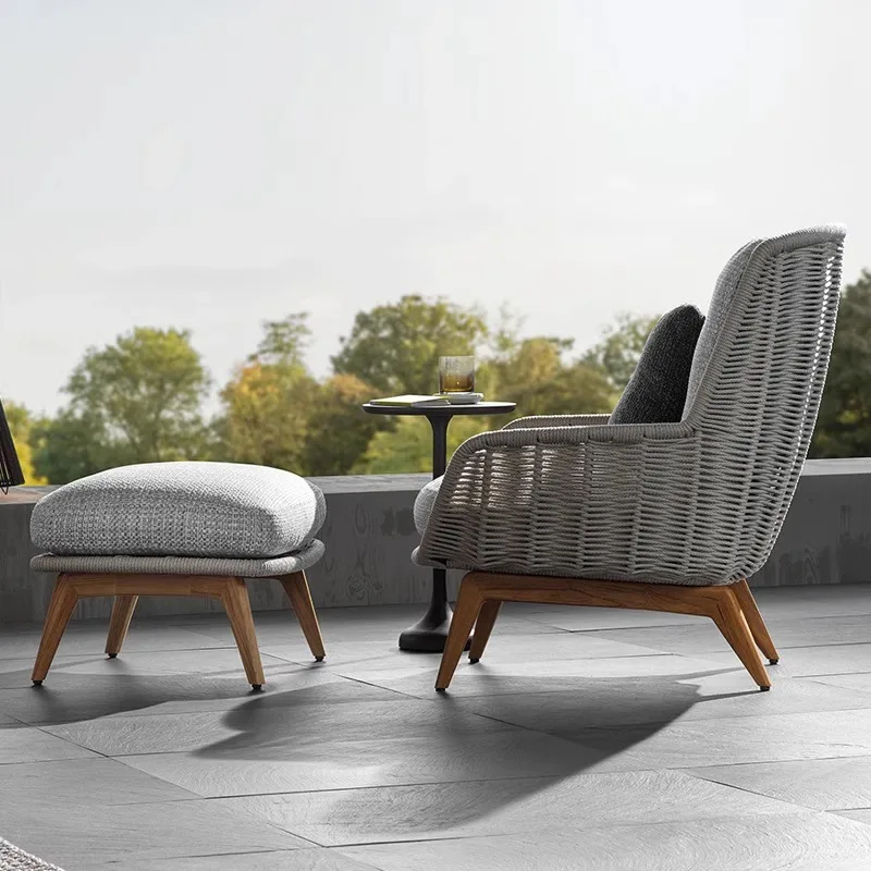 

✗x European Style Outdoor Courtyard Garden Villa Single Rattan Table and Chair Three-piece Set*