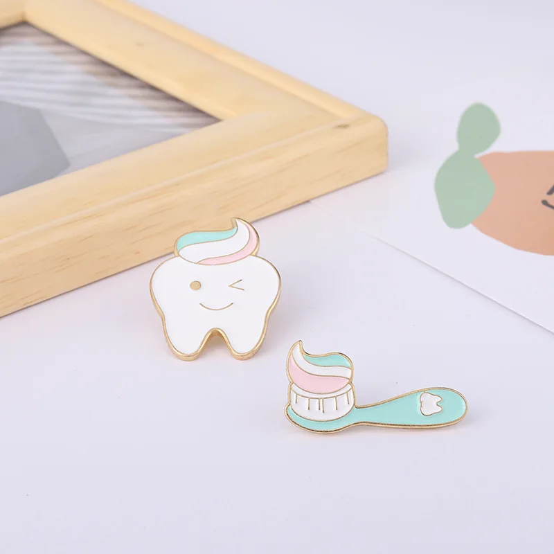 Toothpaste Toothbrush Tooth Enamel Pins Couples Daily Necessities Bag Brooch Lapel Badge Cartoon Jewelry Gift for Kids Friends