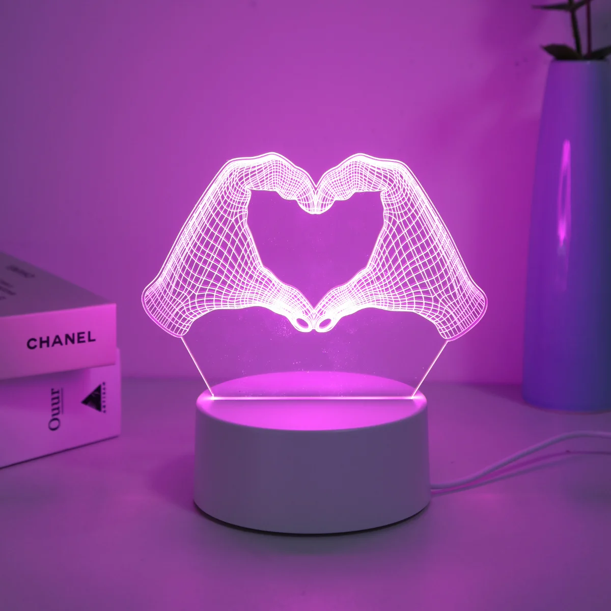 1pc Heart‑Hand Shape 3D Illusion LED Night Lamp USB Powered Ambient Light for Room Aesthetic Couple Gift