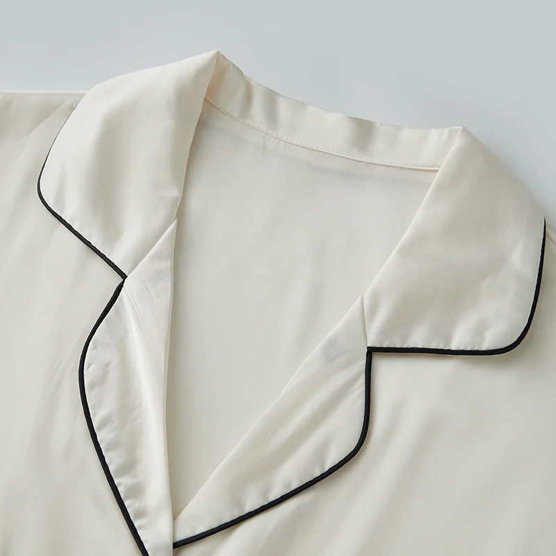 

Одинаковые пижамы для всей семьи, комплект из топа и брюк на пуговицах с длинными рукавами и контрастной отделкой, семейная атласная одежда для сна, уютная одежда для отдыха