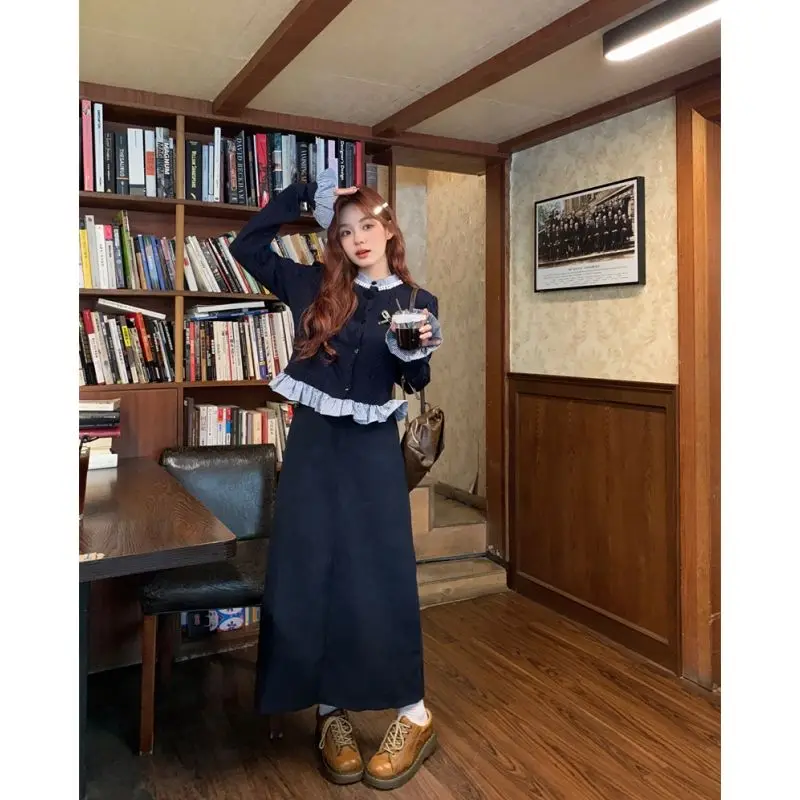 College Style Niche Fake Two-piece Bow Long Sleeved Sweater For Women's Autumn Loose and Slimming Short Knitted Sweater Top