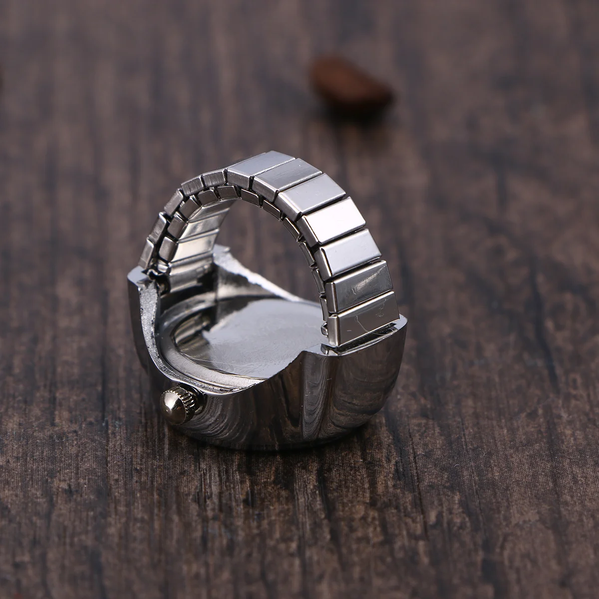 Reloj con anillo de dedo de acero inoxidable unisex, reloj de cuarzo con diseño elástico creativo para hombres y mujeres, regalo informal para citas