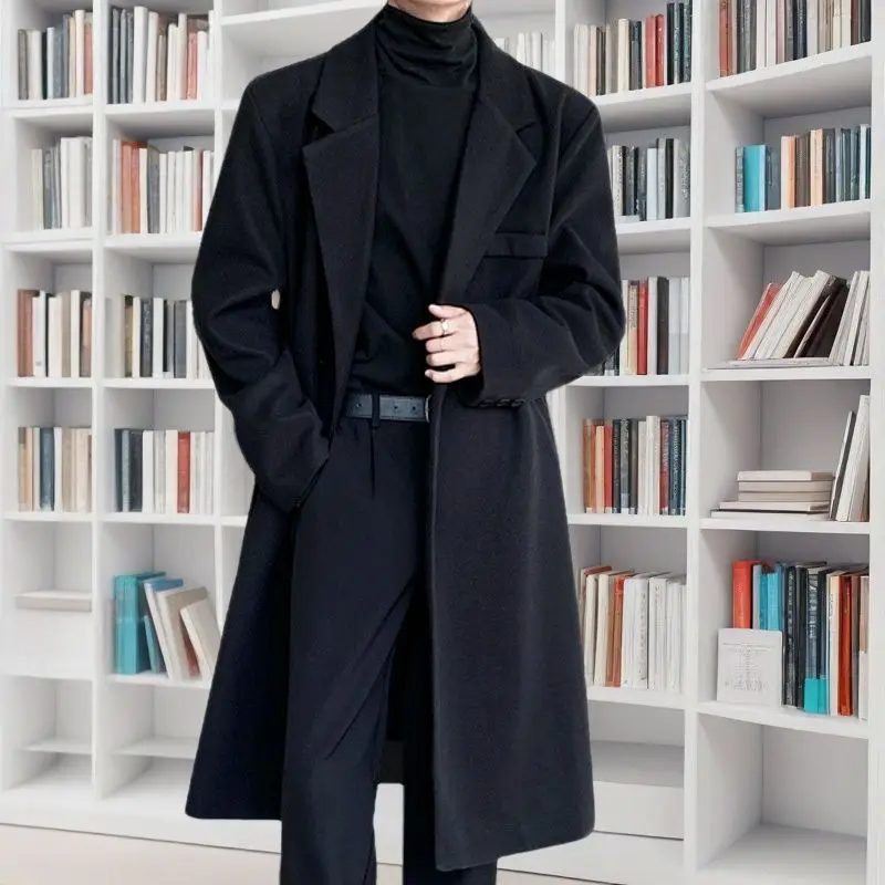 

Мужское оранжевое пальто-тренч из смесовой шерсти и чистого хлопка: комфортное, мягкое на ощупь, отлично подходит для осени и зимы, популярное в демисезонный период.