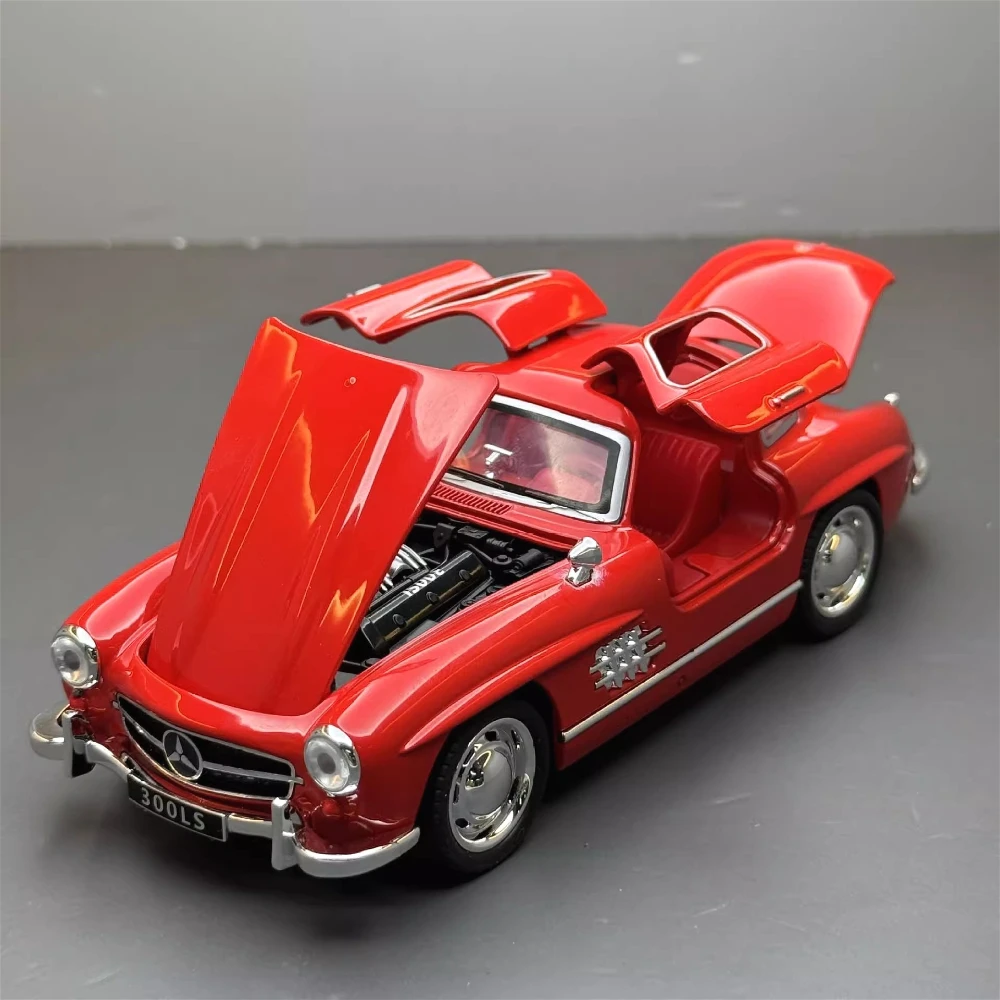 Modelo de coche de juguete a escala 1:32, 300SL C260L, cuerpo de Metal, neumáticos de goma, sonido ligero, modelos en miniatura, regalos coleccionables para niños