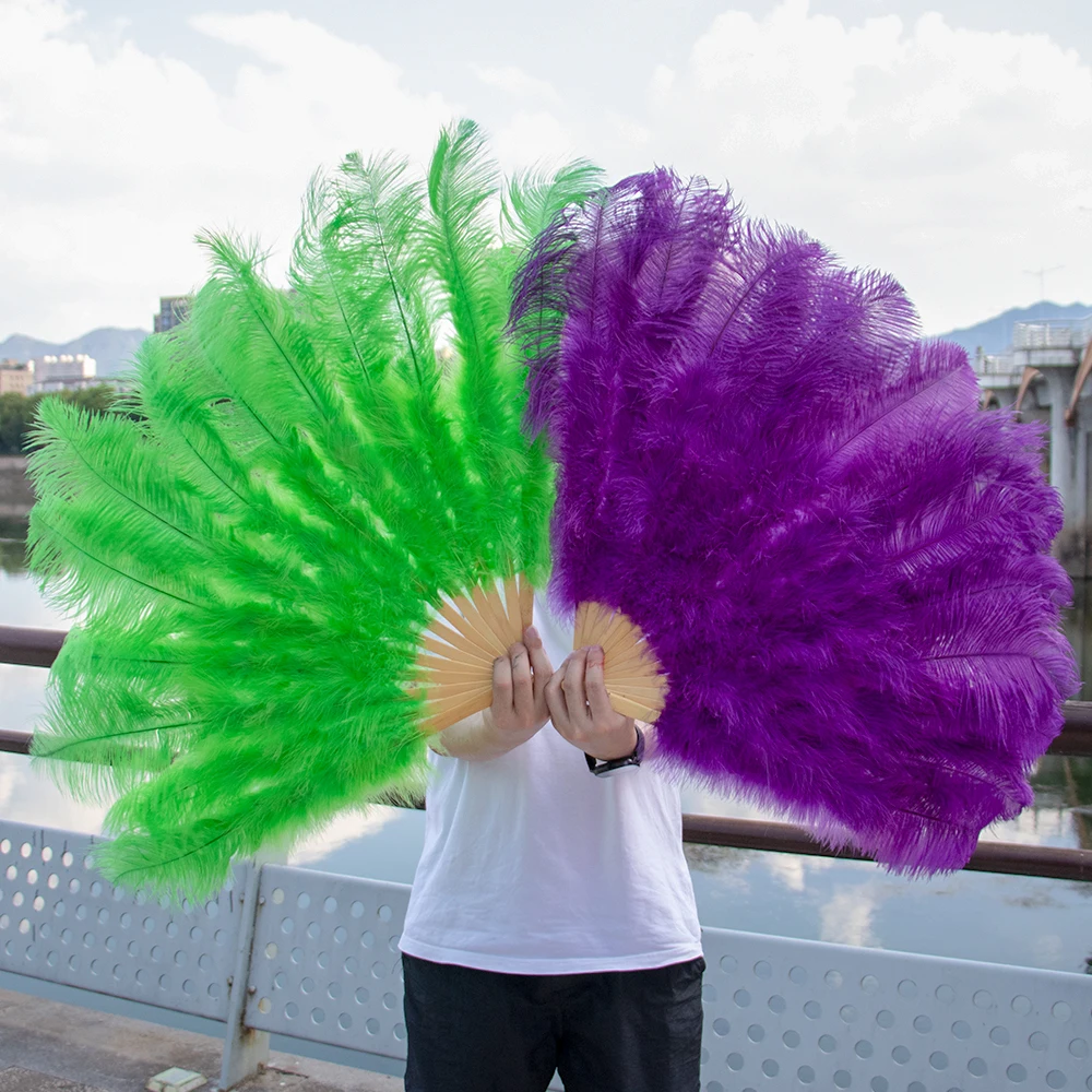 

2Pcs Large Purple Fluffy Ostrich Feather Fans 13 Bone Handheld Plumes fan for wedding party Stage performance Props Decoration