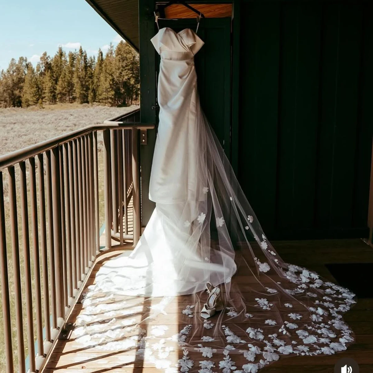 

Фестончатая фата цвета слоновой кости с 3D вышивкой, длина часовни, мягкая сетка, романтические разбросанные цветы, индивидуальная свадебная фата с расческой