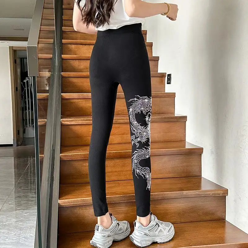 Primavera outono modal leggings feminino com strass elástico em relevo dragão e phoenix cintura alta emagrecimento calças cortadas
