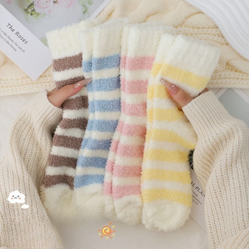 

5 Pairs Women's Fleece-Lined Mid-Calf Socks Fall Winter Thickened White Fluffy Thick Socks Loose Floor Home Sleep Socks Hosiery