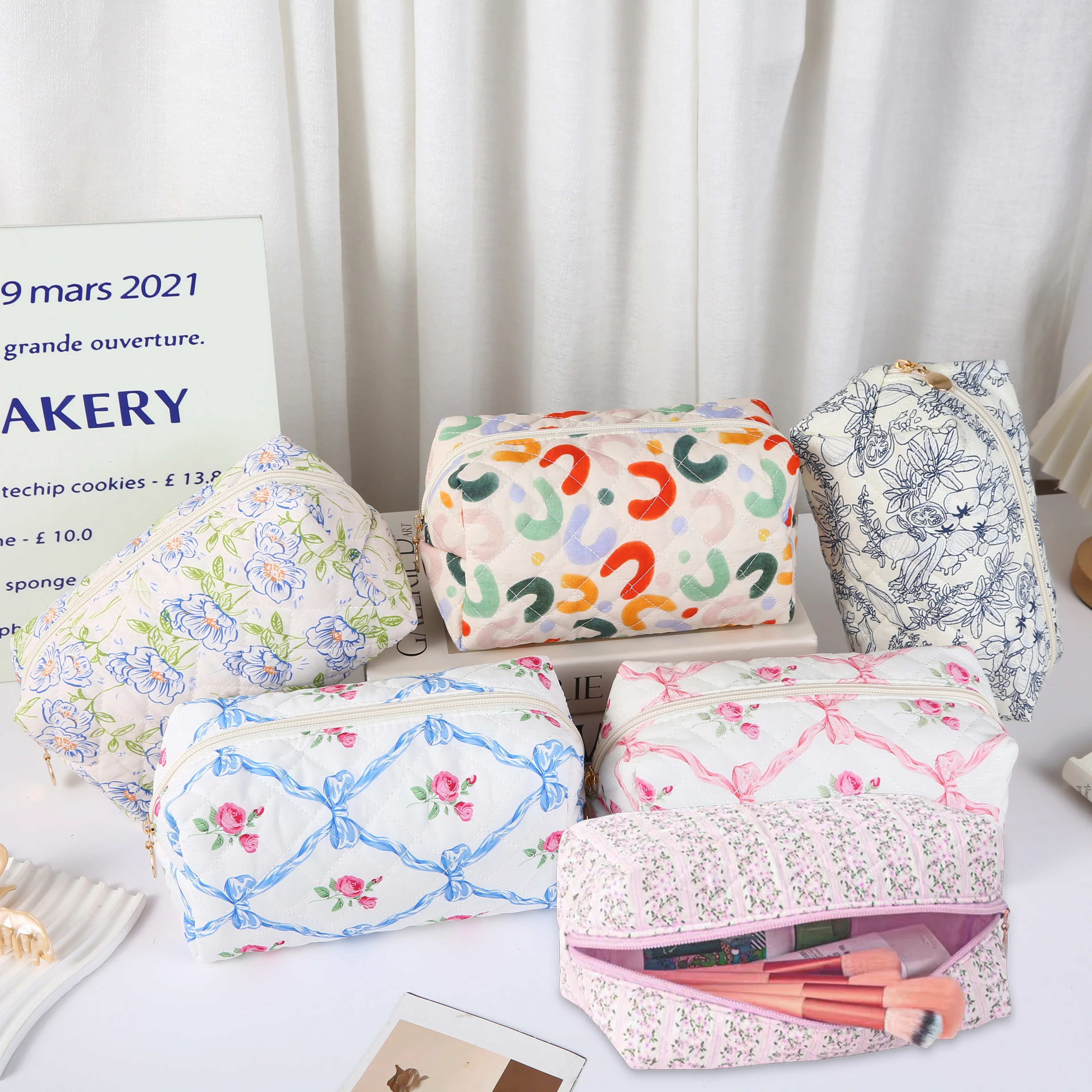 Floral Makeup Bag Large Capacity Cute Flowers Instagram Travel Storage Portable Quilted Cotton Bow Toiletry Bag
