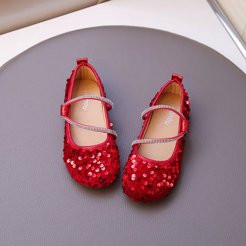Girls Flat Shoes Shiny Sequins Round Toes Children Dance Performance Shoes Chic Soft Sole 2025 New Kids Leather Shoes Non-slip