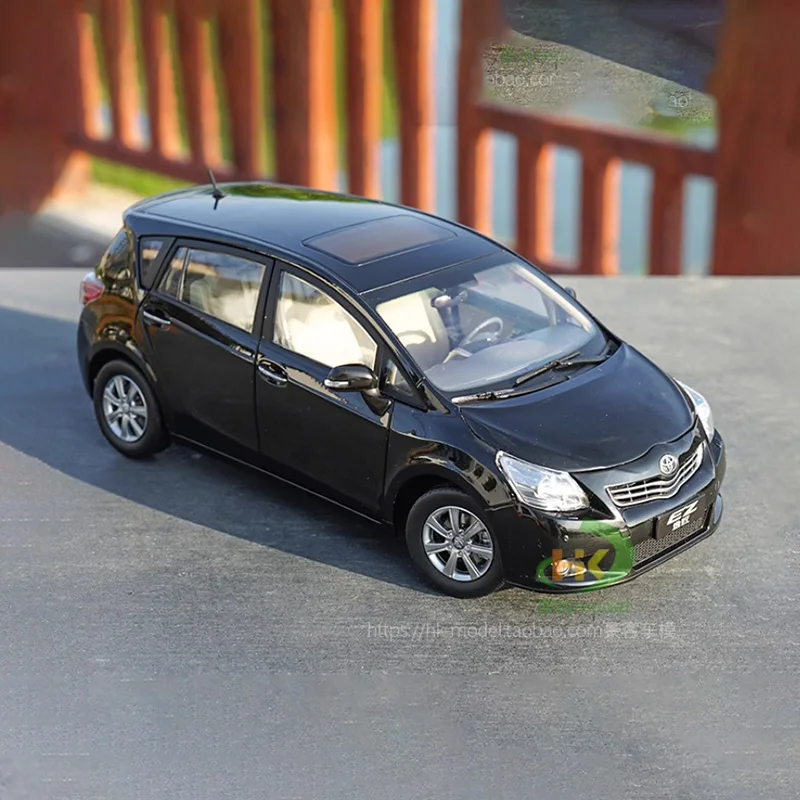 Diecast 1:18 Maßstab EZ VERSO Legierung Automodell Fertigprodukt Simulation Spielzeugsammlung Geschenk Statisches Modell Ornament