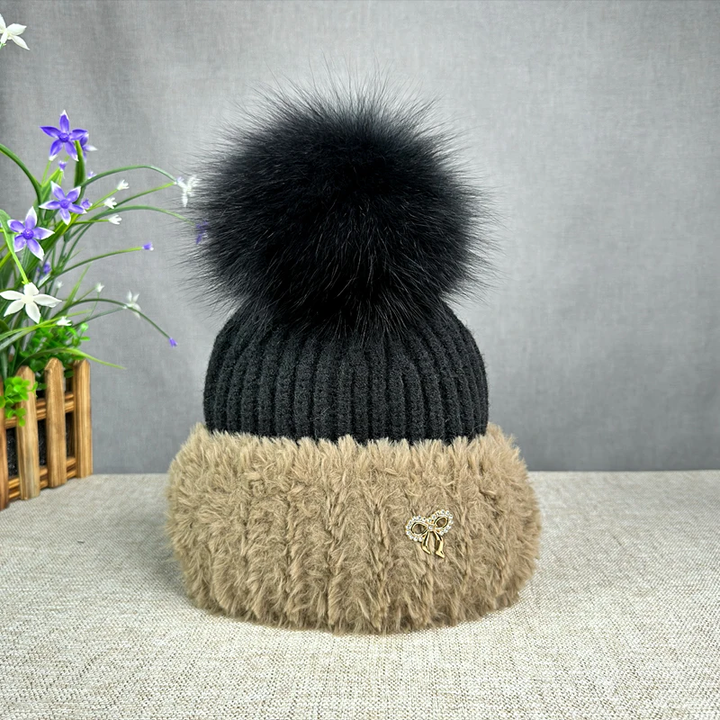 2025 Natural fur pompom hat Winter Knitted Hat Outdoor Cycling travel Warm Cap Casual High quality Fashion Hats beanies