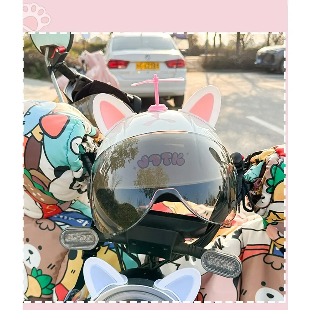 2 Peças de Decoração para Capacete com Orelhas de Gato Autoadesivas, Acessório Universal para Capacete de Motocicleta