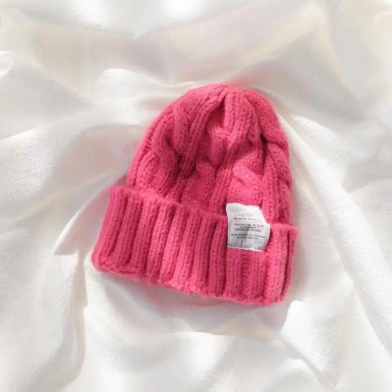 Neue Frauen Hut hohe Qualität hinzufügen Pelz gefüttert Pompons Winter mütze stilvolle Wolle Mütze Hüte für Frauen warme dicke Streetwear Strick mütze