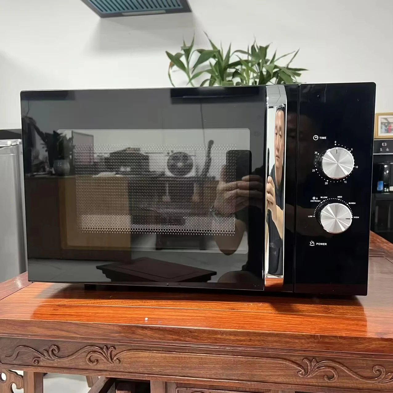 

Table Top Countertop Microwave Oven Big Capacity 30L 220v 50hz 1580w Power Input 2450Mhz Black Color EU Standard 5 Levels Power
