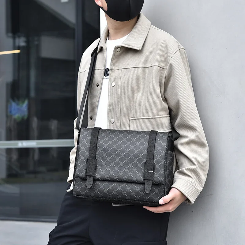 

Luxury Fashion Crossbody Bags Men Shoulder Bag 2025 New Satchels Business Casual Crossbody Bag Large Capacity Waterproof Handbag