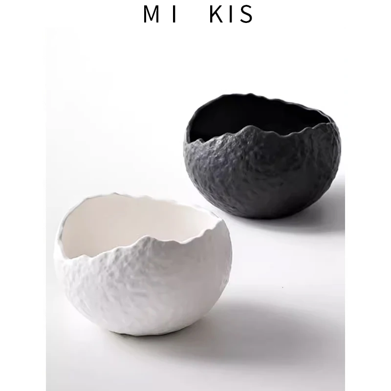 

Black and white egg-shaped desktop trash can, living room coffee table, ceramic household dining table