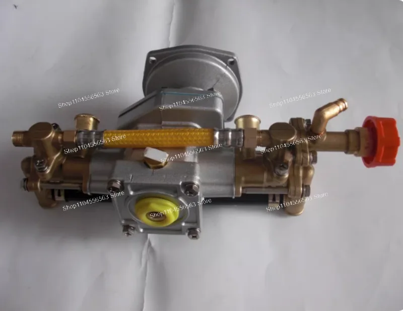tete-de-pompe-pulverisatrice-agricole-en-laiton-pour-moteur-2-4-temps-avec-godet-a-graisse