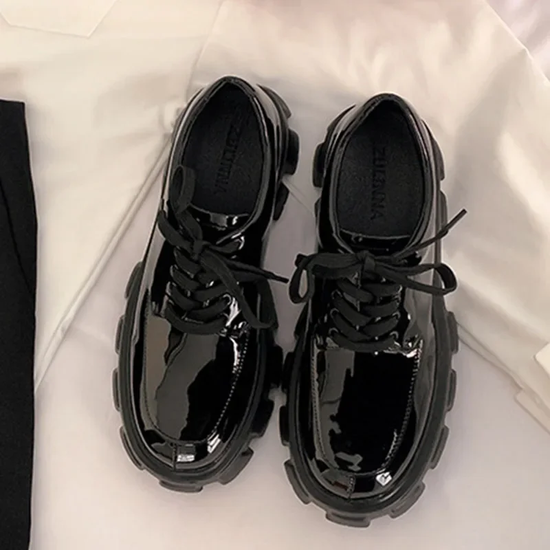 

Женские туфли на толстой подошве 2026 года, весенние, кожаные, в английском стиле, с круглым носком, повседневные лоферы, увеличивающие рост