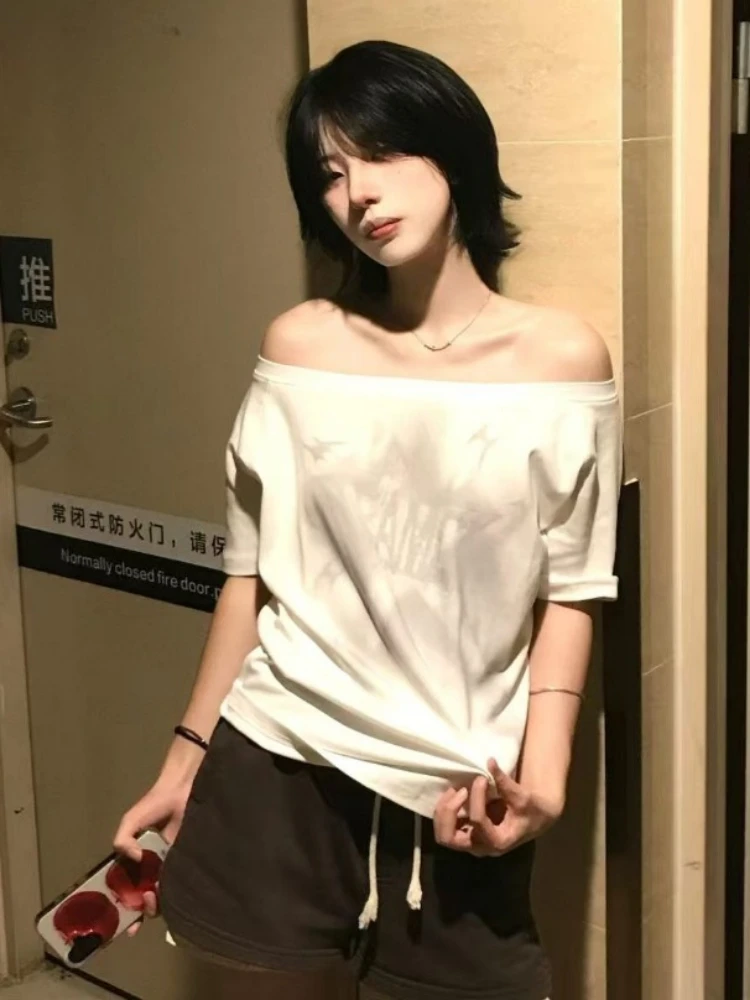 

Повседневная футболка в стиле гранж с разрезным вырезом, летние Y2k, винтажные топы с эстетическим буквенным принтом, женские уличные повседневные свободные топы