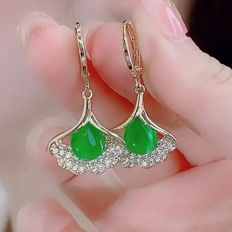 Shinning Cat's Eye Stone Ginkgo Leaf Ear Buckle For Women Exquisite Elegant Pink/Green/White/Blue Crystal Leaves Earrings Gift