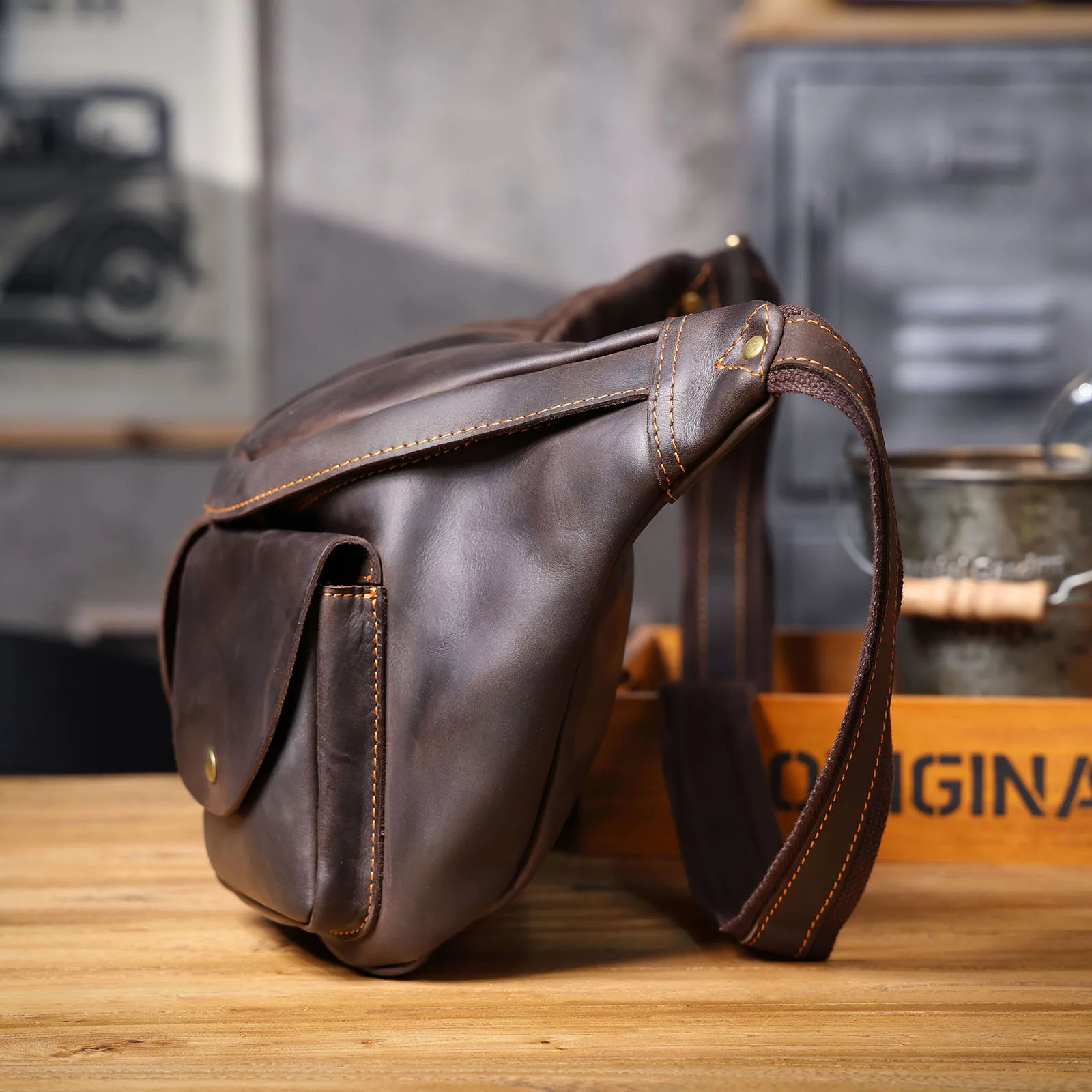 S.WORKER Vintage Vollnarbenleder Brusttasche Langlebige Große Kapazität Herren Umhängetasche Crossbody-Tasche für Männer – Detail 8