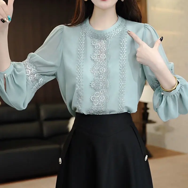 

French Shirt Wood Ears Temperament Lace Shirt Light Luxury Elegant Top Trendy 2025 Spring New Women's