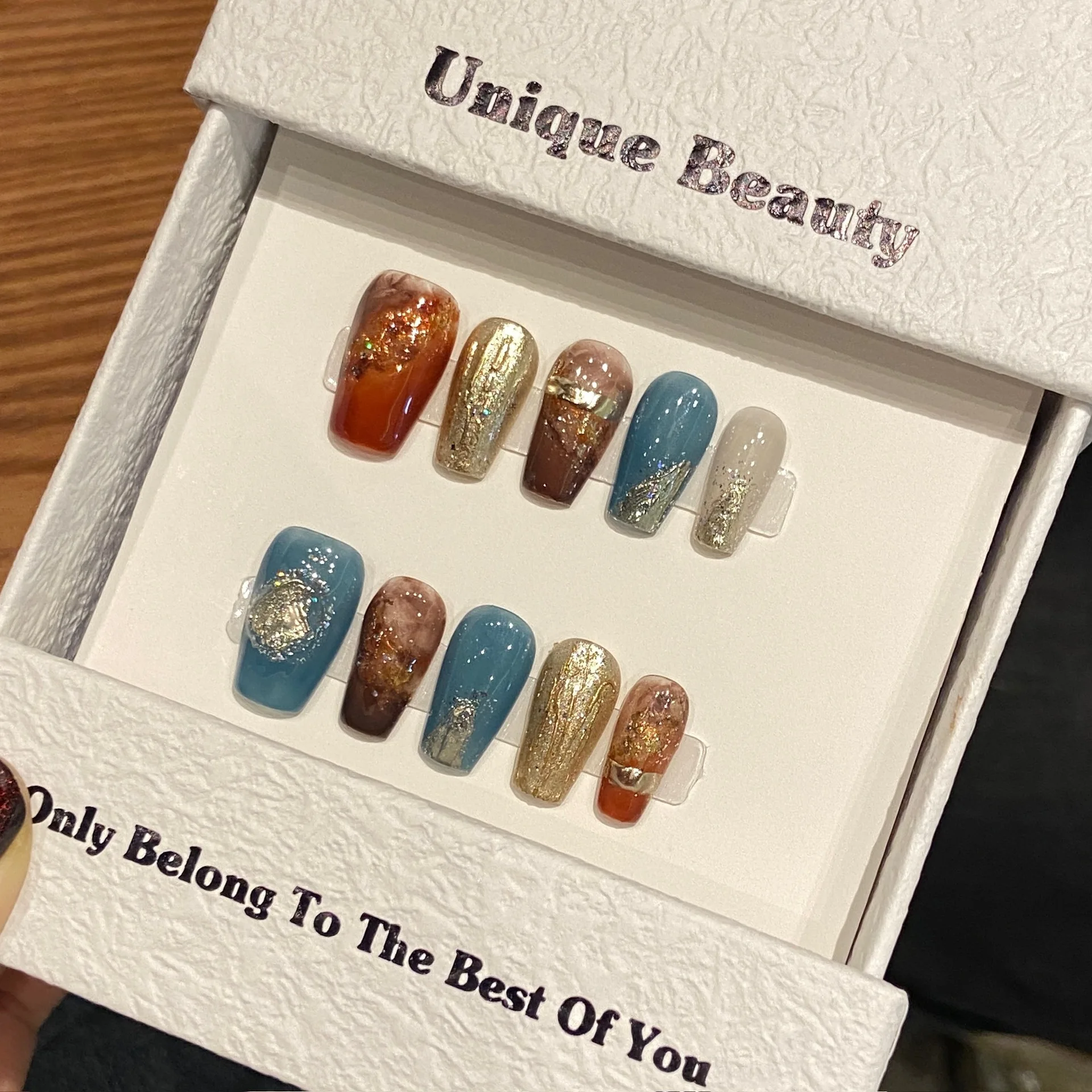 

10 шт. Роскошный пресс ручной работы на ногтях Короткие балетные ореола для окрашивания Осень, дизайн с 3 шт. Инструментами Клейкие вкладки для ногтей